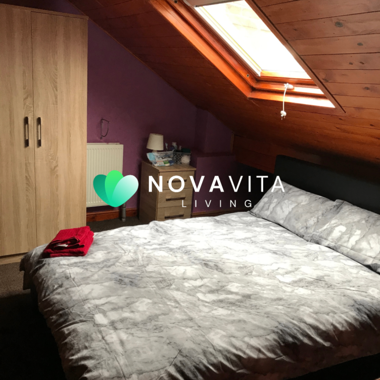 GROUPS & COUPLES WANTED! Supported Accommodation! Benefits, DSS, Cheap New Living Rooms Ref: 337