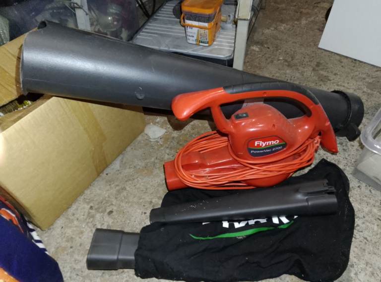 Flymo PowerVac 2700 Leaf Blower/Vacuum – Good Condition