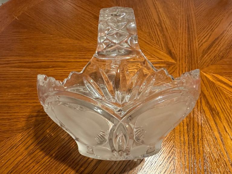 Vintage glass basket – retro / shabby chic decor