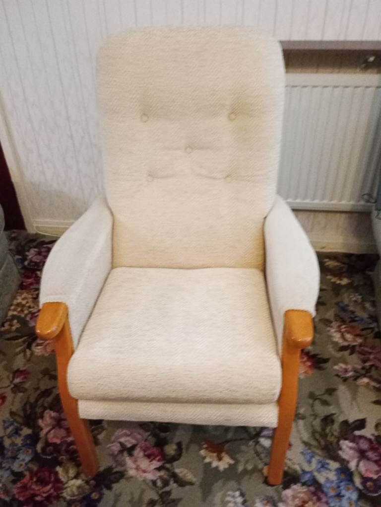 High back chair 