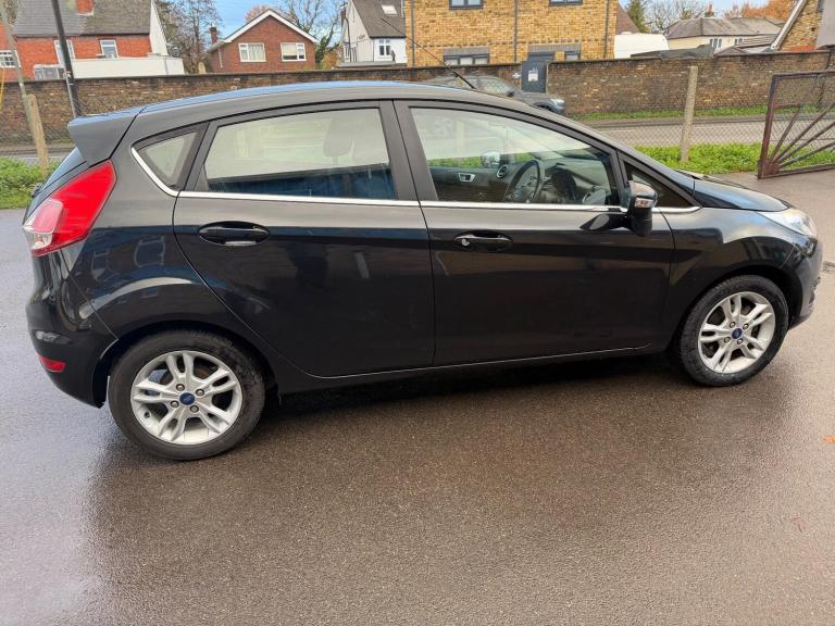 2014 Ford Fiesta 1.25 82 Zetec 5dr HATCHBACK PETROL Manual