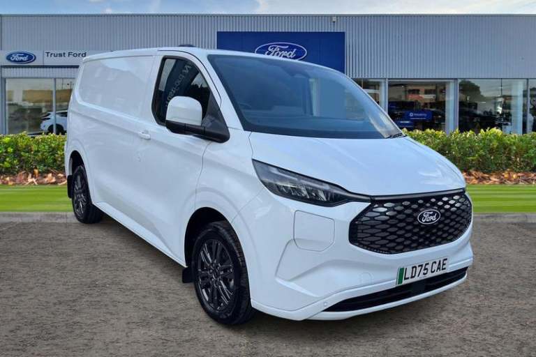2025 Ford E-Transit 320 Limited AUTO L1 SWB RWD 100kW 65kWh Low Roof Automatic Panel Van Electric...