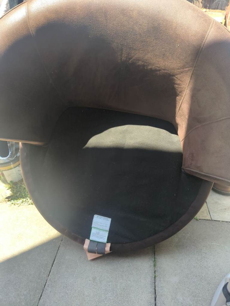Cuddle chair