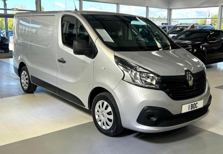  Renault Trafic 1.6 dCi 27 Business+ SWB Standard Roof Euro 5 5dr Diesel Manual