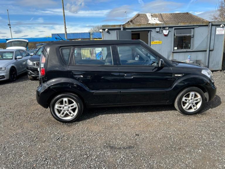 2009 Kia Soul 1.6 Petrol HATCHBACK Petrol Manual