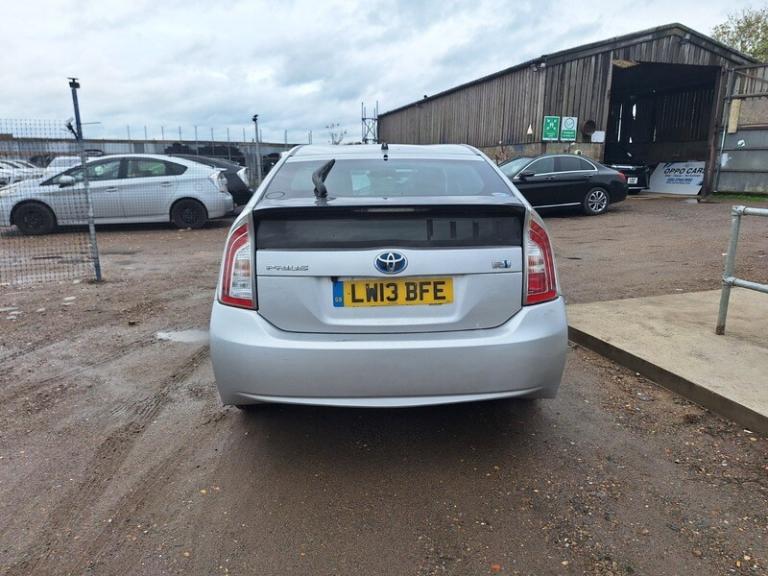 2013 Toyota Prius 1.8 VVT-h T3 Hatchback 5dr Petrol Hybrid CVT Euro 5 (s/s) (136 ps) HYBRID ELECT...