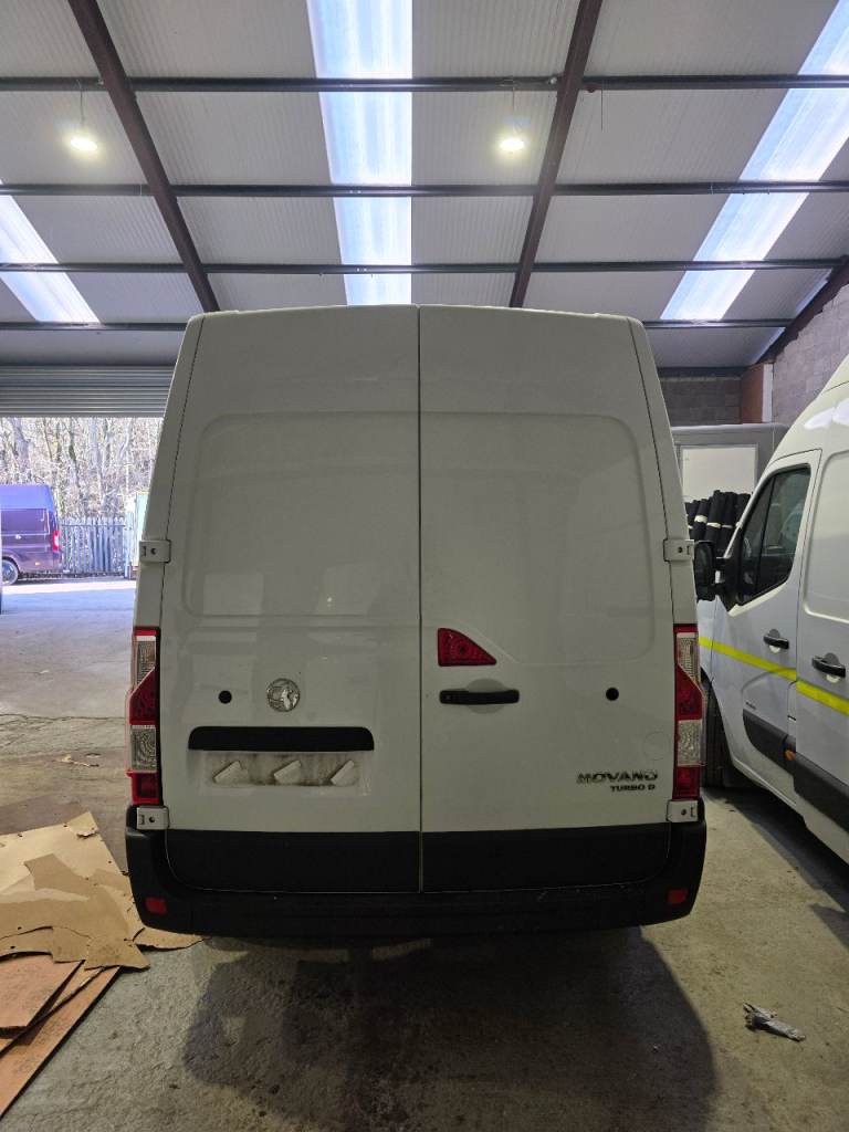 22 plate vauxhall movano Renault master back doors delivery van hire can replacement doors