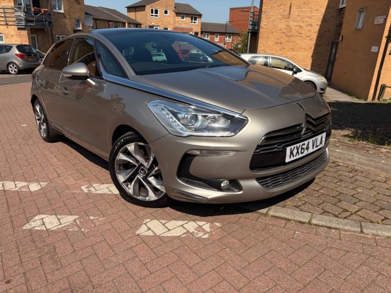 64plate Citroen DS5 DSTYLE EGS 2.0 Diesel, HDi, Automatic gearbox, 5drs, Panoramic roof, DStyle Spec