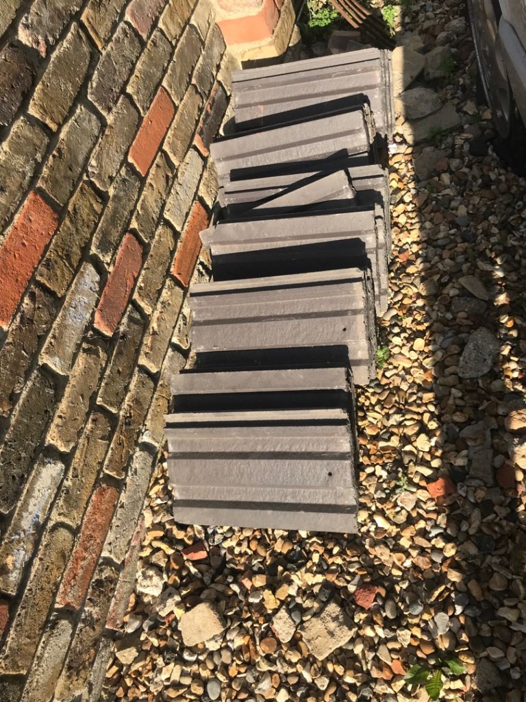 Roof tiles 