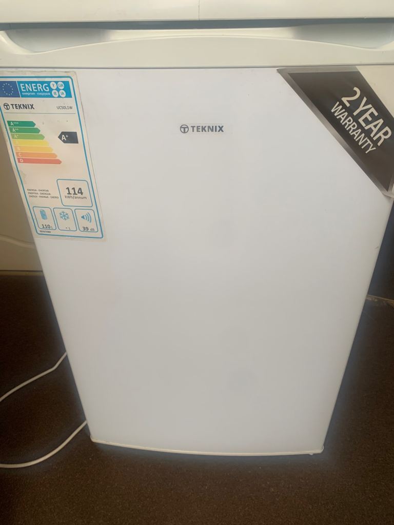 Under counter fridge works perfect DELIVERY AVAILABLE TODAY 🚚