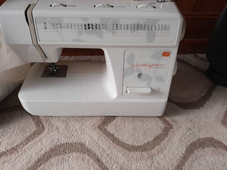 Huskystar Husqvarna E20 sewing machine