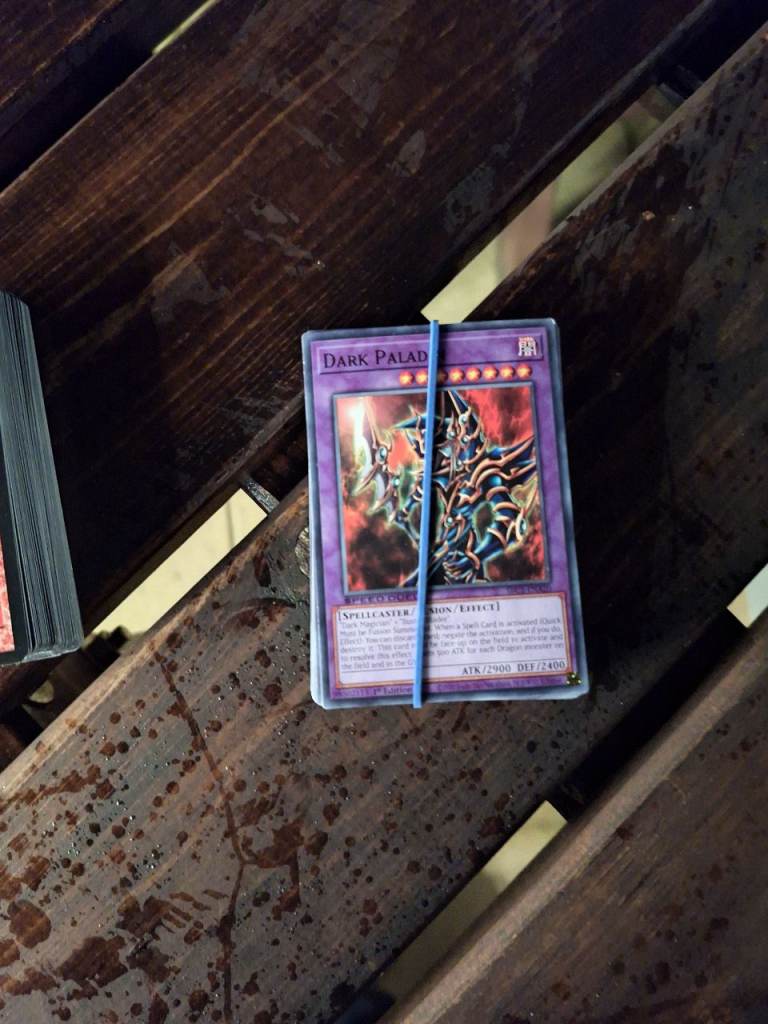Yu-gi-oh/magic the gathering/pokemon. 40 cards for £4.50 or 100 for £9.99