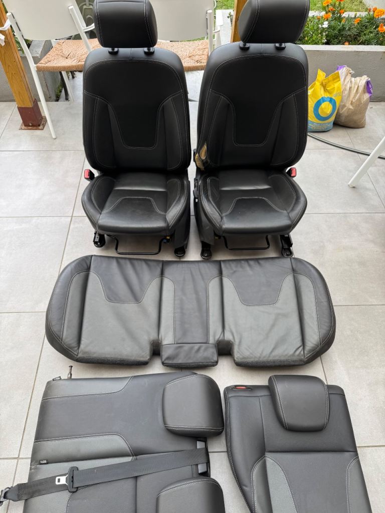 FORD FIESTA LEATHER HEATED SEATS
