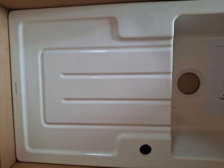 Rangemaster ceramic kitchen sink. Has cracked corner 