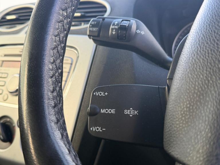 2007 Ford Focus 1.6 Zetec 3dr Petrol AUTOMATIC [Climate Pack] HATCHBACK *ULEZ*