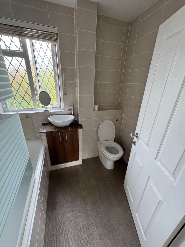 3 Bed House - Cippenham Slough - to Let