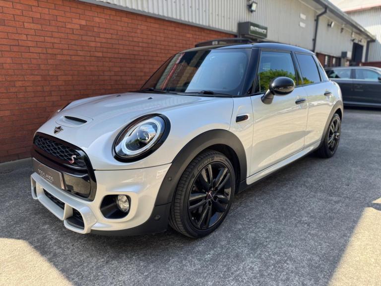  MINI Hatch 2.0 Cooper S Sport Steptronic Euro 6 (s/s) 5dr Petrol Automatic