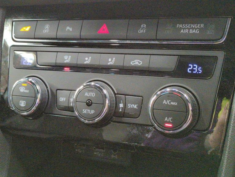 2018 SEAT Leon 2.0 TSI Cupra 300 Sport Coupe 3dr Petrol Manual Euro 6 (s/s) (300 ps) - ADJ Hatchb...