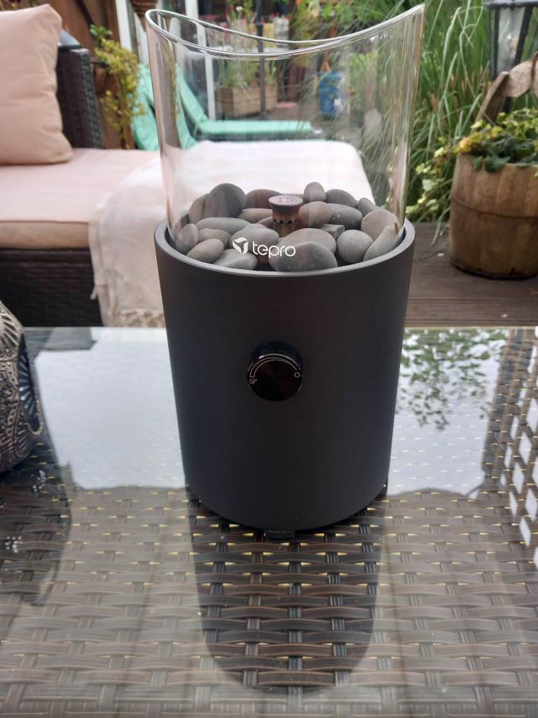 Tabletop gas fire pit