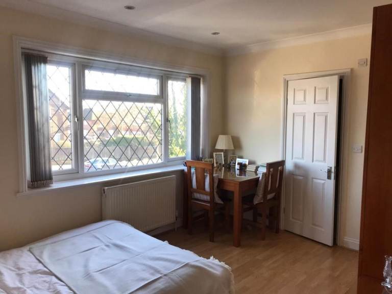 **ALL BILLS INCLUDED** Nice Modern Studio in Edgware 