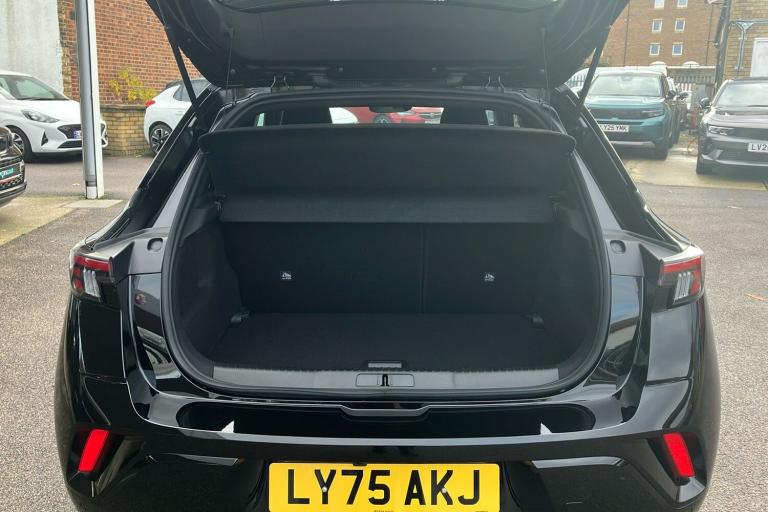  Vauxhall Mokka Electric 54kwh Ultimate Suv 5dr Electric Auto 156 Ps Electric