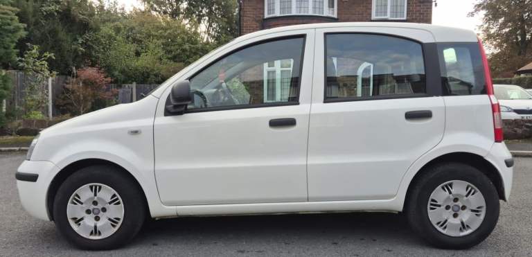 1 Previous owner. Very low mileage. £35 Car Tax. 2010 Fiat Panda Active Eco 1.1 Petrol Manual 5 dr