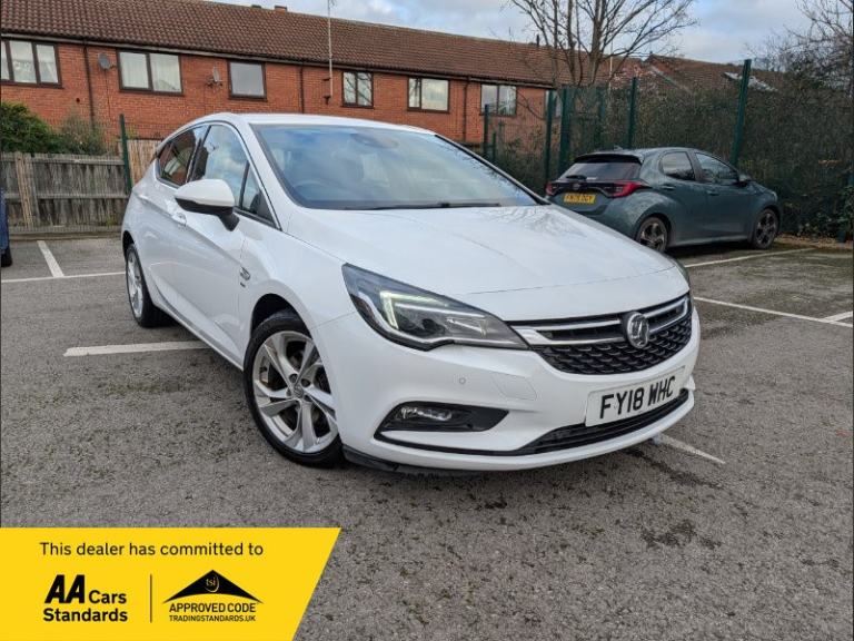 2018 Vauxhall Astra 1.6 CDTi BlueInjection SRi Nav Hatchback 5dr Diesel Manual