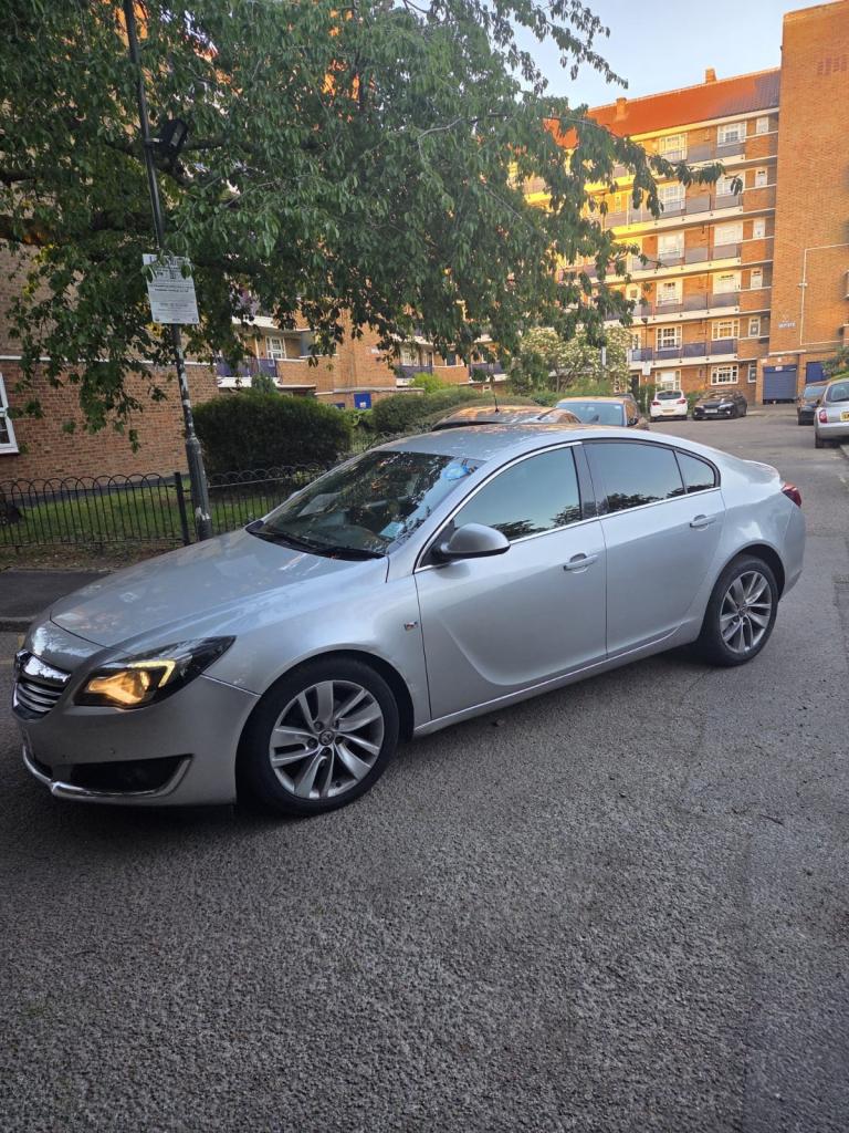 PCO/TFL licensed Vauxhall, INSIGNIA, Hatchback, 2017, Manual, 1956 (cc), 5 doors