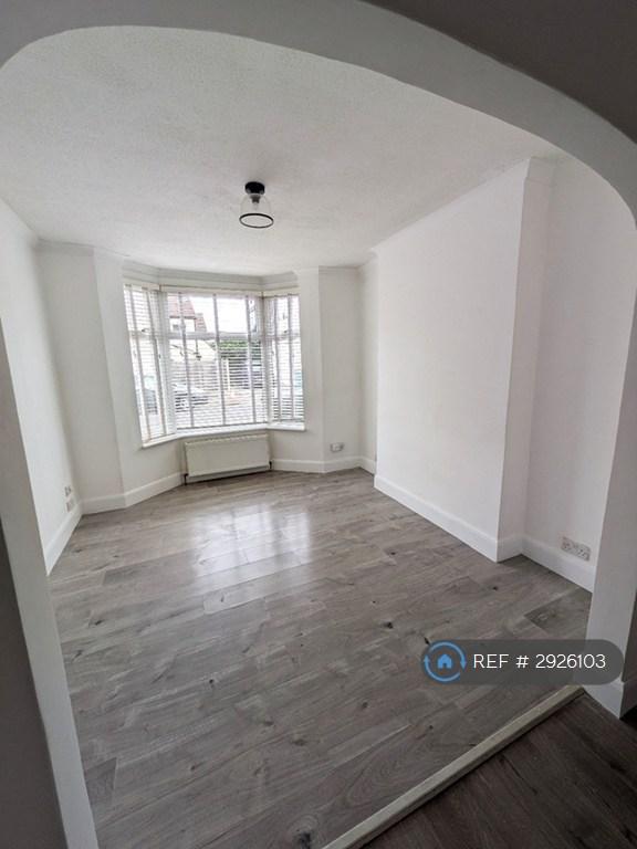 2 bedroom house in Albion Road, Folkestone, CT19 (2 bed) (#2926103)