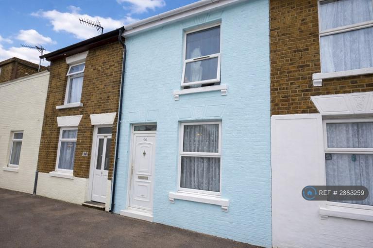 2 bedroom house in James St, Sheerness, ME12 (2 bed) (#2883259)