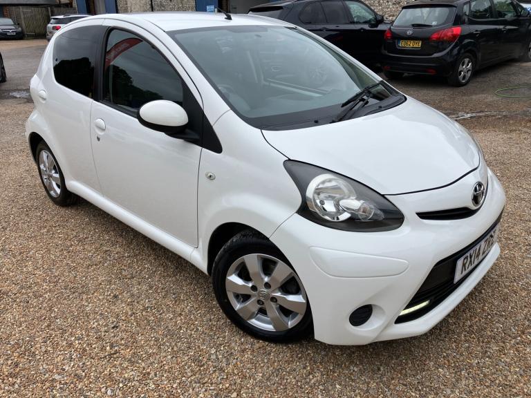 2014 Toyota Aygo 1.0 AUTO. Automatic. 5 Door. Low Miles. White. Superb. Px Swap