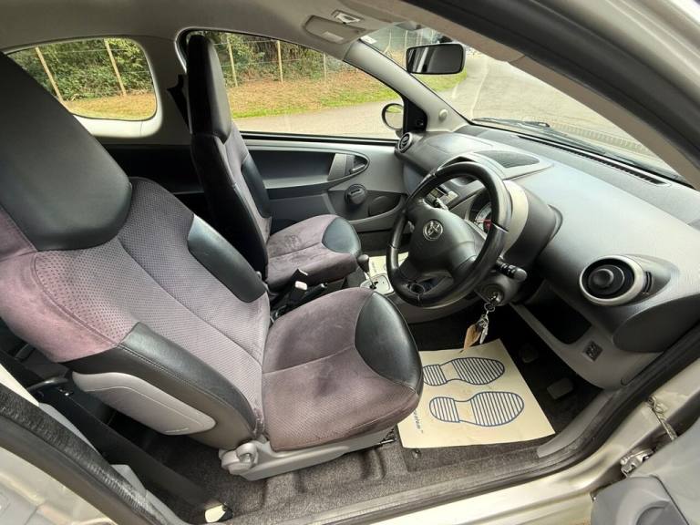 2008 Toyota AYGO 1.0 VVT-i Platinum Hatchback 3dr Petrol MultiMode Euro 4 (AC) (67 bhp) Hatchback...