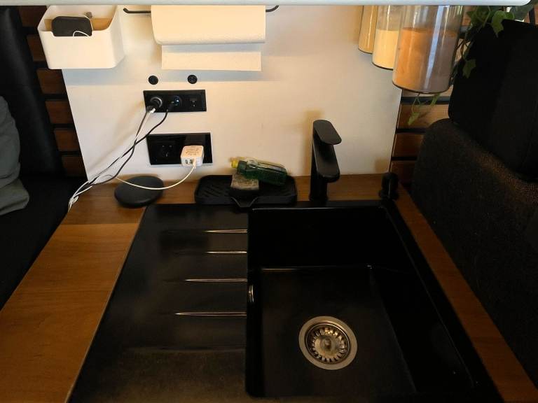 Fiat Ducato L2H2 Campervan – High-Quality Conversion – Perfect for Full-Time Vanlife or Remote Work