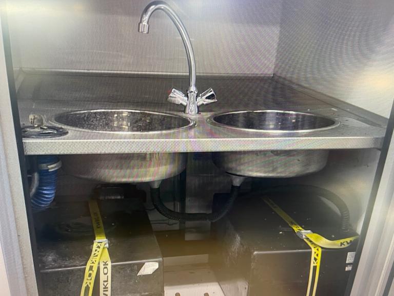 2018 Renault Master ML35 ENERGY dCi 110 Business  BE-SPOKE CATERING UNIT Box Van Diesel Manual