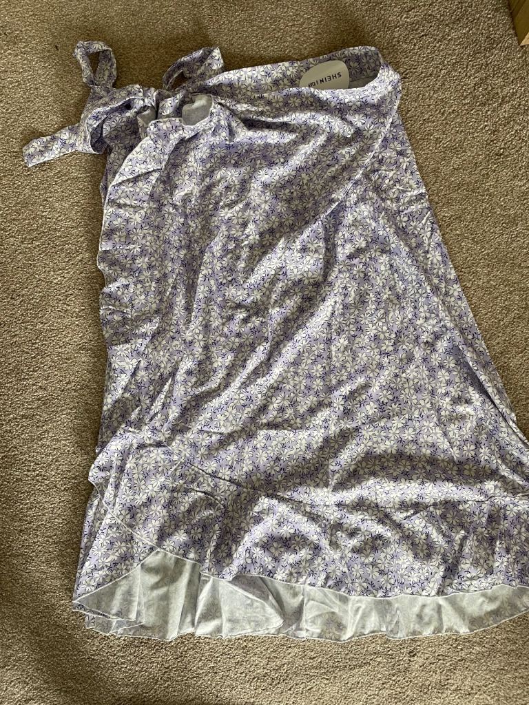 Shein VCAY Ditsy Floral Print Ruffle Trim Wrap Knot Side Skirt