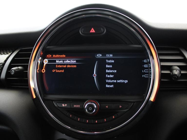 2016 MINI Hatch 2.0 Cooper S D 5dr Auto [Media Pack XL] Hatchback DIESEL Automatic