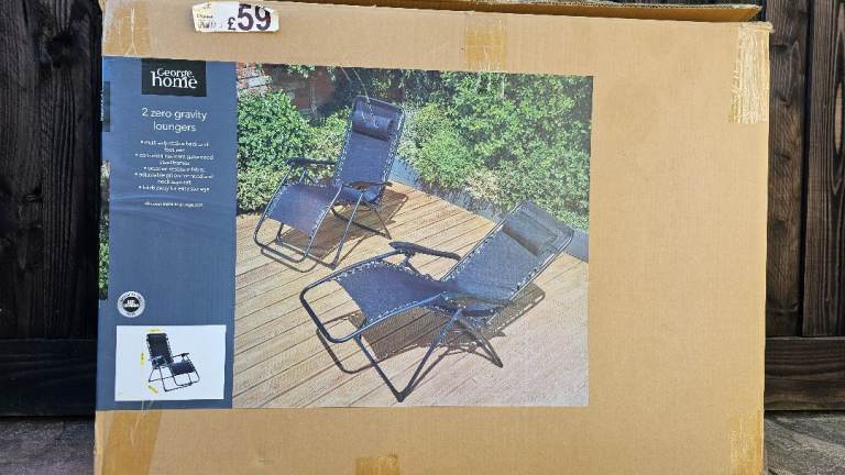 Reclining garden chairs 