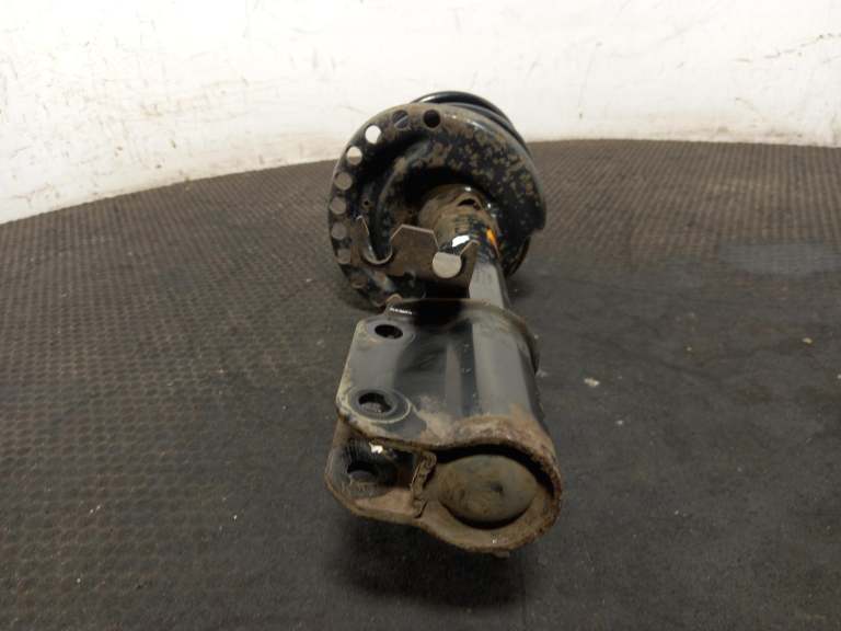 Dacia Sandero Stepway Shock Absorber N/S 2013-2021 0.9l Petrol Front Lh