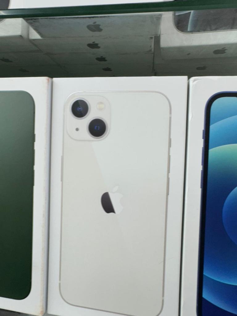 iPhone 13 LIKE NEW BOXED