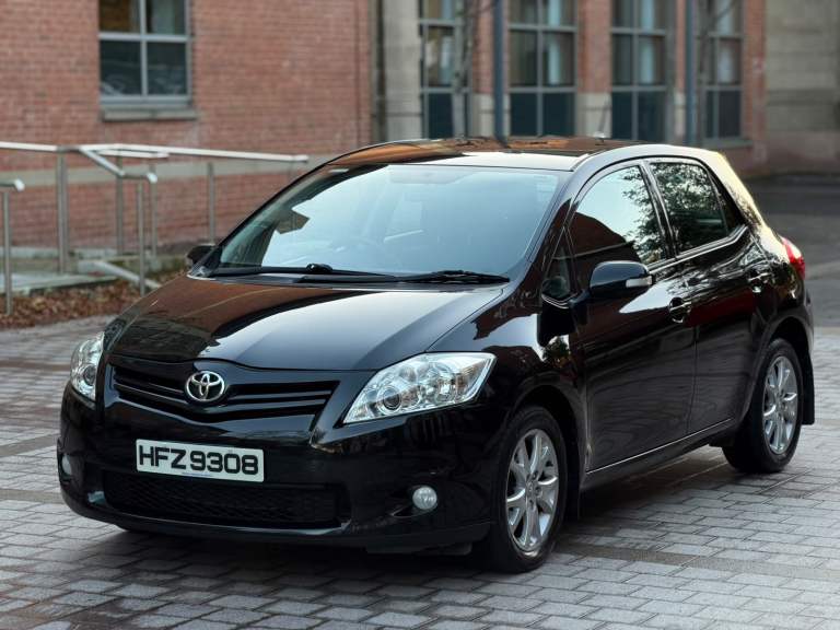 Toyota, AURIS, Hatchback, 2011, Manual, 1329 (cc), 5 doors