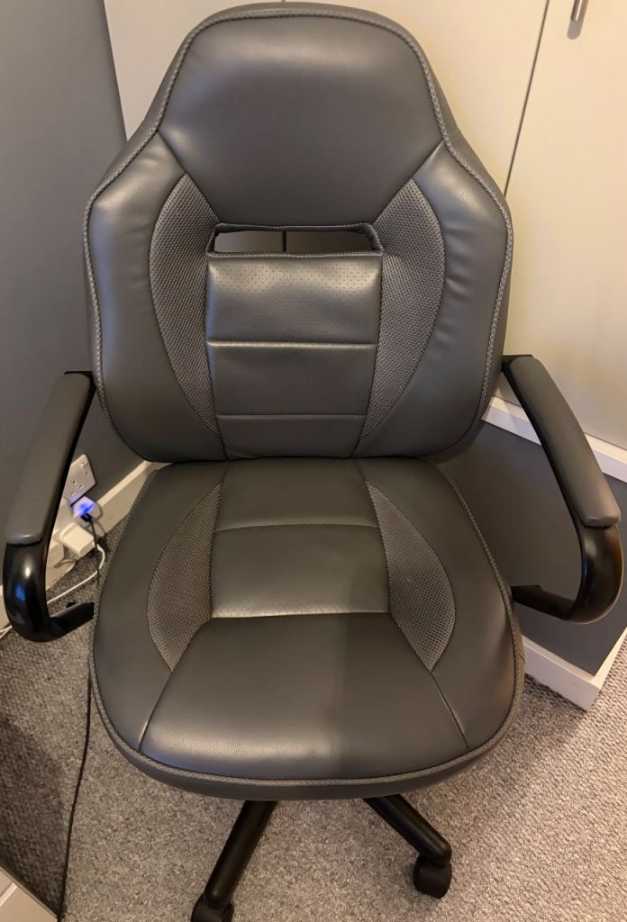 Gaming chair/office chair