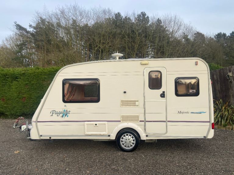 Bailey Pageant Majestic 2 Berth Caravan 