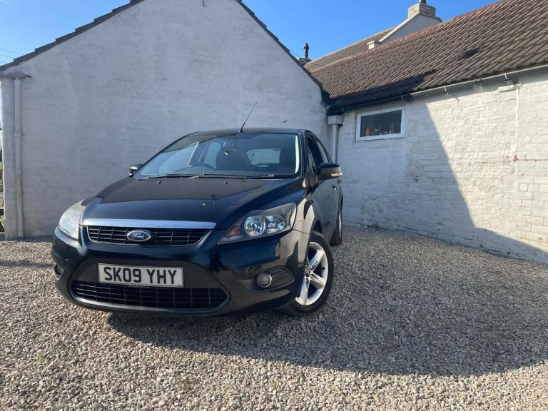 2009 Ford Focus 1.6 Zetec 100 5dr  HATCHBACK Petrol Manual