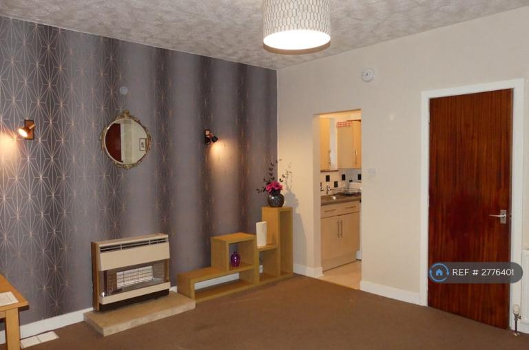1 bedroom flat in Baxter Street, Aberdeen, AB11 (1 bed) (#2776401)
