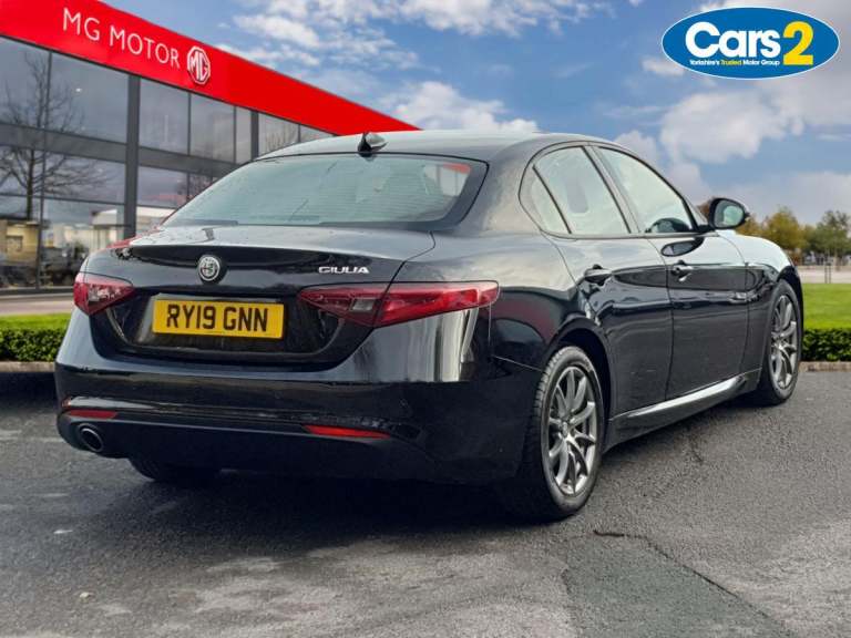 2019 Alfa Romeo Giulia 2.2 JTDM-2 Super 4dr Auto SALOON DIESEL Automatic