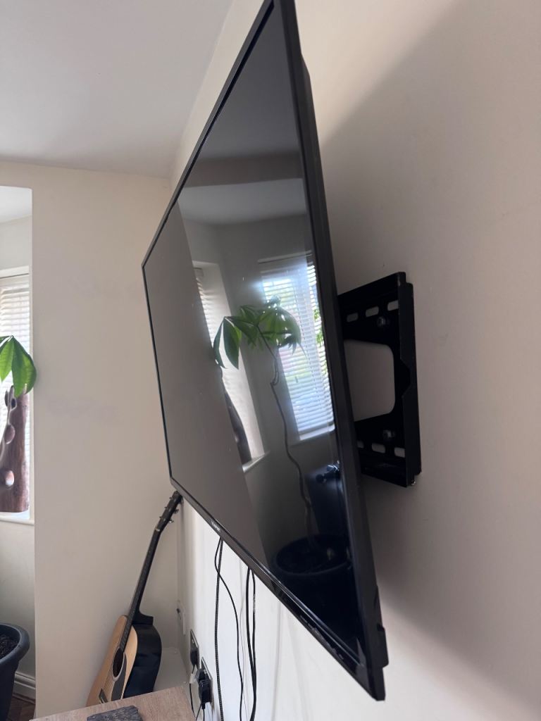 Blaupunkt 50-inch LED TV 50/148Z-GB-5B2-FGKU-UK – Good Condition