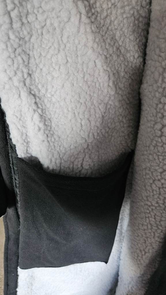 Dry robe mens XL in black. New and never used