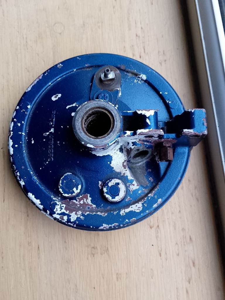 vespa px front hub back plate 