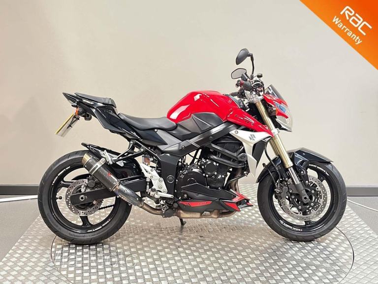 SUZUKI GSR 750 - 2012 - 16170 miles