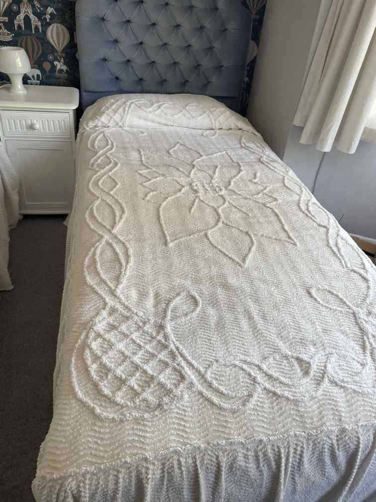 Pair of white candlewick bedspreads - single bed size